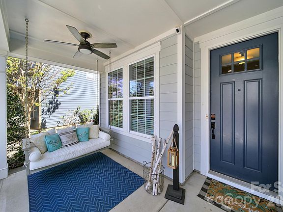 3rd image of 270 Helton Ln