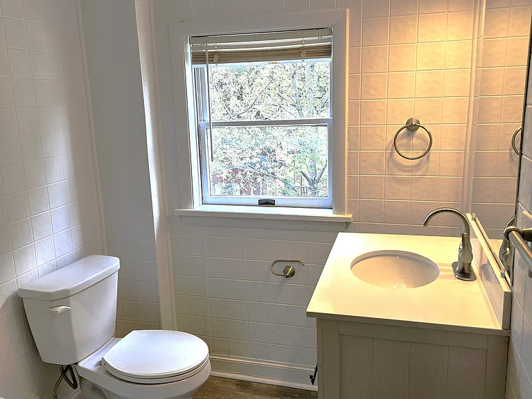 61 Wise Ave — Photo 10