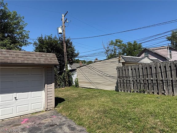 4th image of 4752 E 88th St