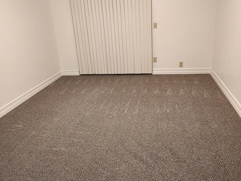 123 W Liberty St — Photo 6