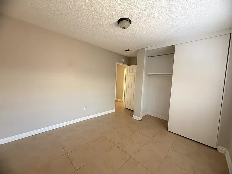 14243 Perham Ct — Photo 9