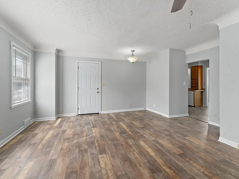 1110 S Main Ave #1MAIN — Photo 7