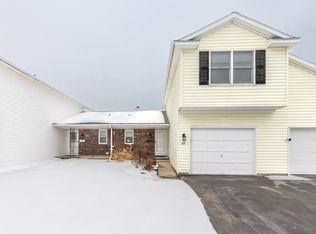 85 Flower Dale Dr, Rochester, NY 14626