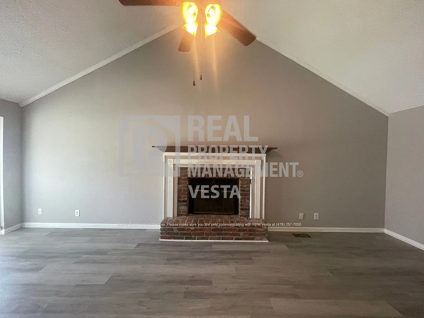 2 bed, 2.0 bath, 1176 sqft, $1,300 — Photo 2