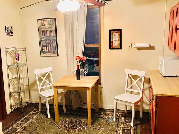 4th image of 507 Pleasant Ave