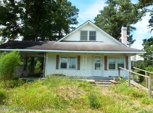 3412 Fountaintown Rd, Chinquapin, NC 28521