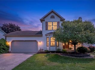 1256 Waterbury Dr, Medina, OH 44256
