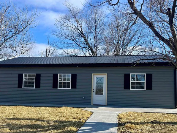 312 W Lafayette St, Clayton, IL 62324