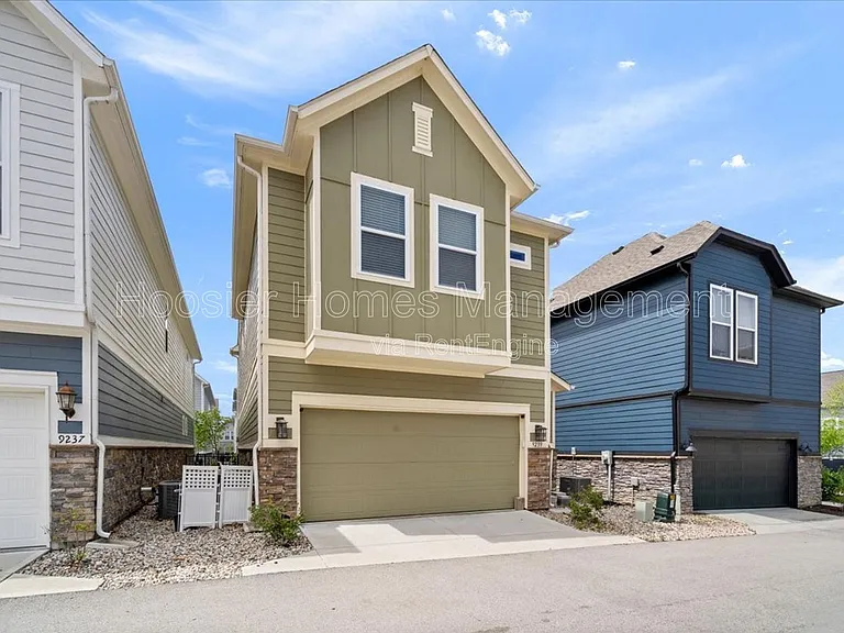 9239 Hawley Dr — Photo 24