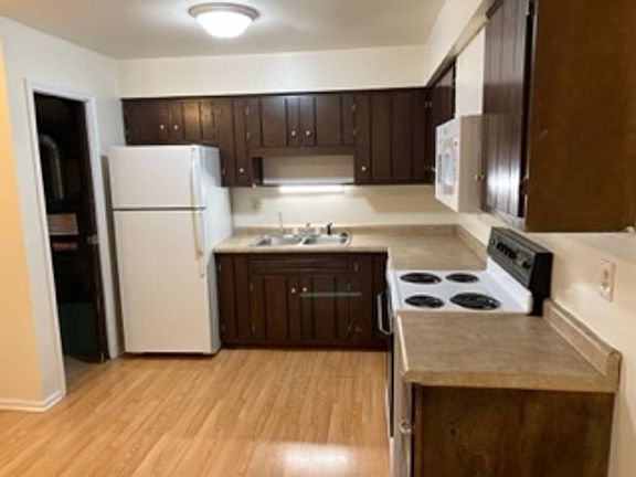 4th image of 1525-1547 E Foxcliff Dr S #2