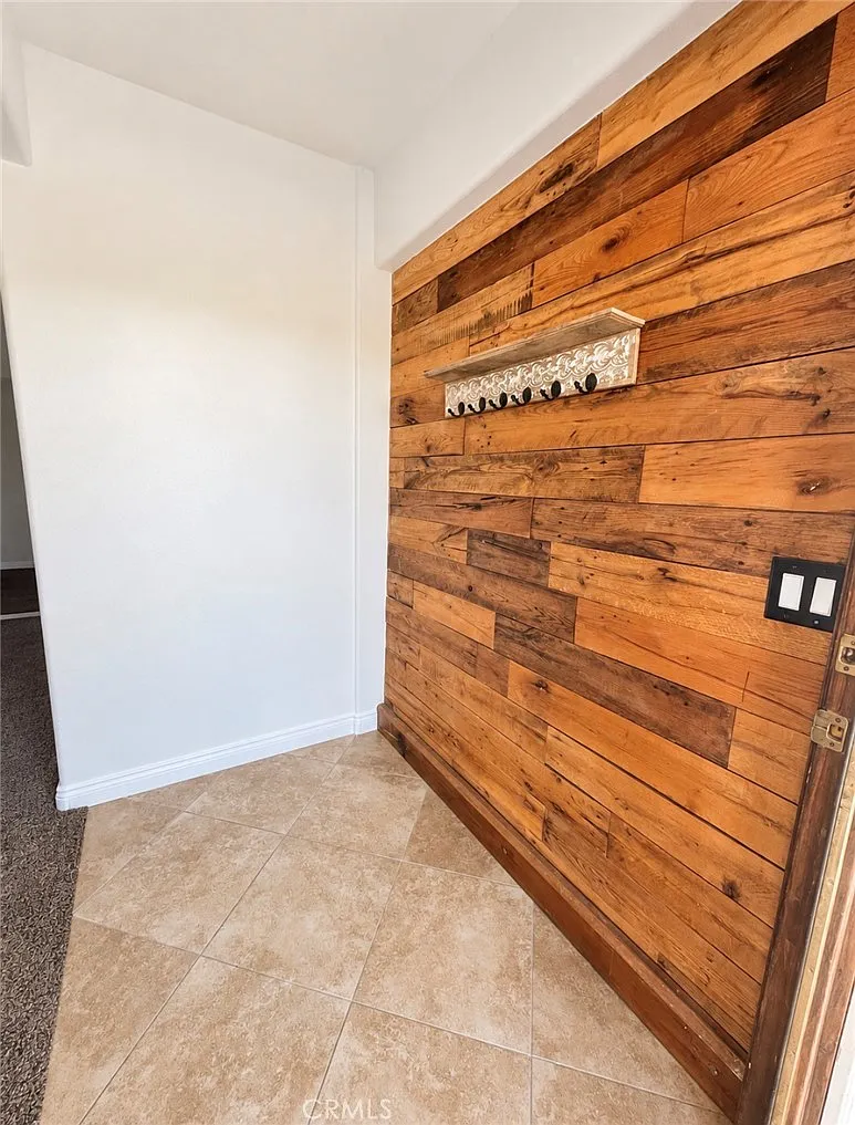 3 bed, 1450 sqft, $2,550 — Photo 3