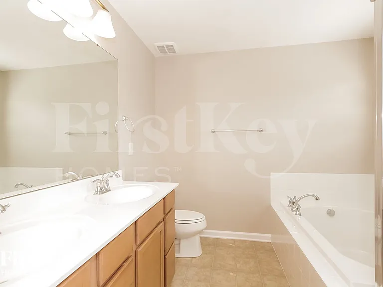 124 Alborn Dr — Photo 10