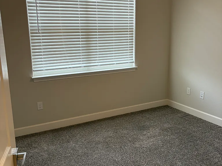 1364 Marjorie Ct — Photo 10