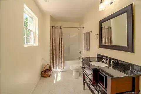 40 Eddie Dr — Photo 9