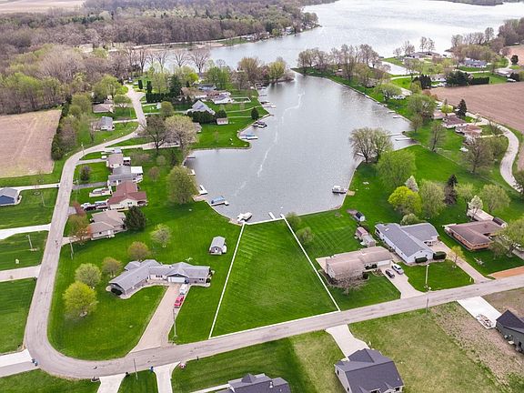 3rd image of 56 E Nelson Dr
