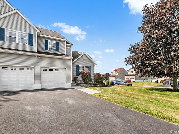 2nd image of 7 Woodfield Drive