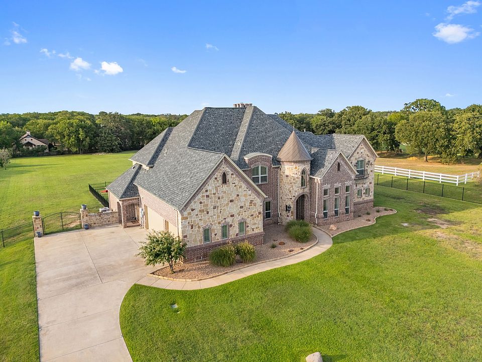 1st image of 1311 Appaloosa Cir