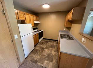 2805 Schroeder Dr #16, Emmetsburg, IA 50536