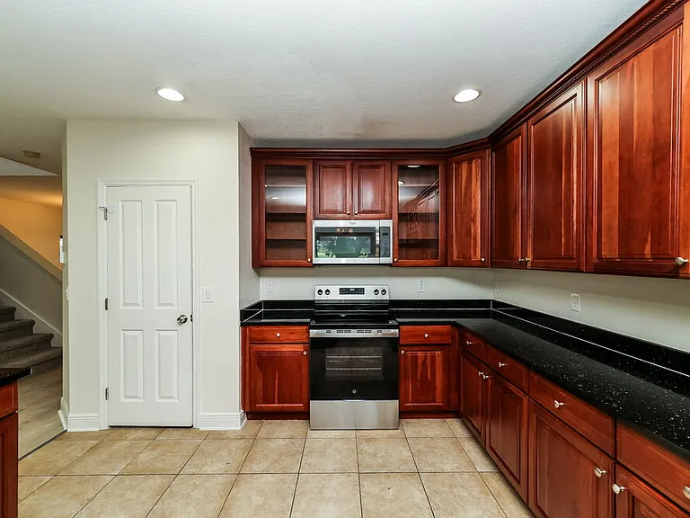 209 Fern Gulley Dr — Photo 6