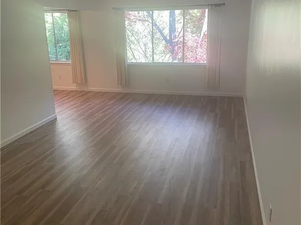 213 Southport Woods Drive #213, Fairfield, CT 06890