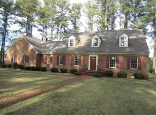 188 Orapax Rd, Kilmarnock, VA 22482