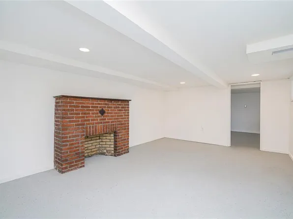 118-15 203rd Street image 21 of 25