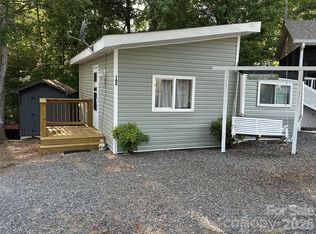 162 Clubhouse Dr, New London, NC 28127