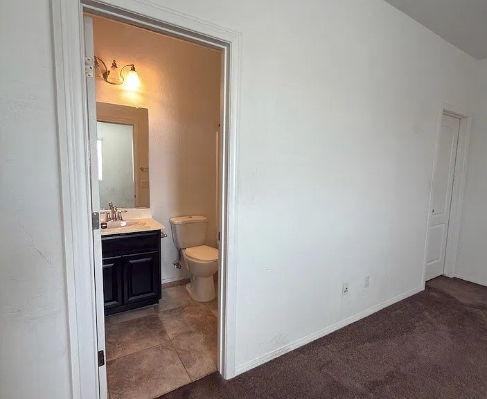1074 Valley Light Ave — Photo 18