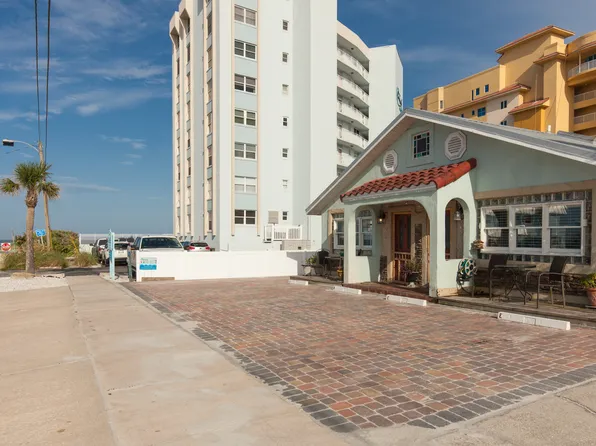 403 Crawford Rd #B, New Smyrna Beach, FL 32169