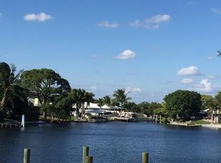 2563 SW 11th Ct, Boynton Beach, FL 33426