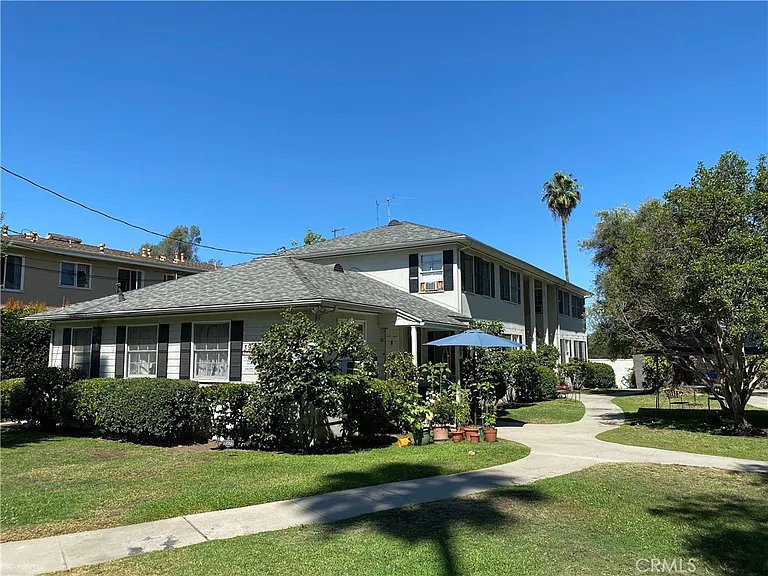396 S Pasadena Ave #D — Photo 12