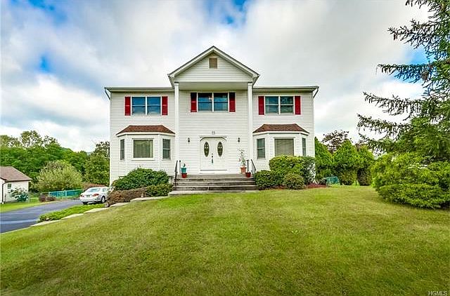 1st image of 32 Dunnigan Dr