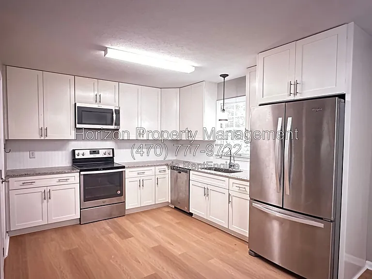 4014 White Oak Ct NW — Photo 5