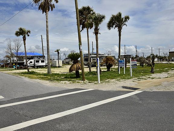 5th image of 418 Highway 98