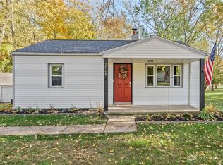 2568 E Possum Rd, Springfield, OH 45502