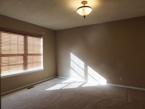 3rd image of 805 S 31st St