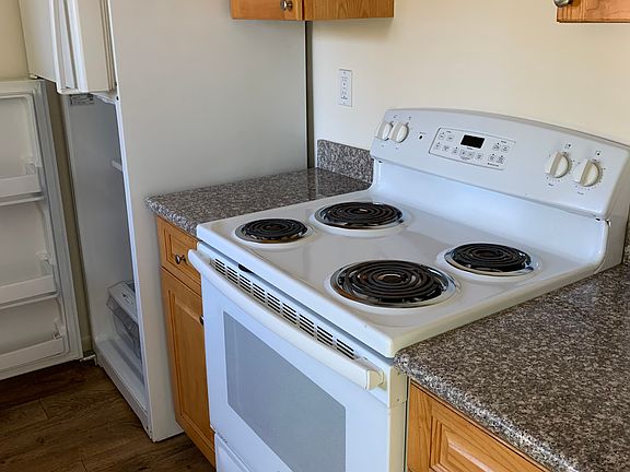 2nd image of 424 College Ave #A