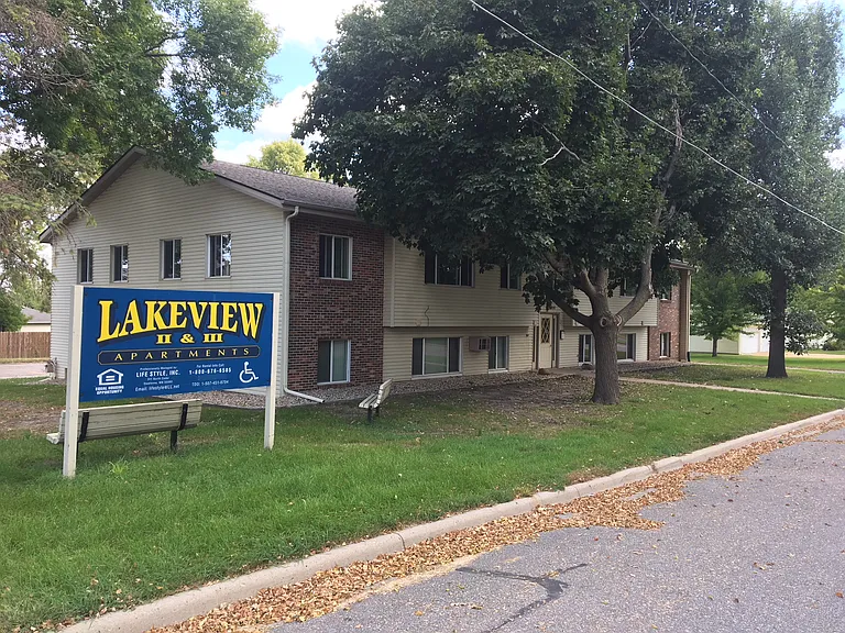208 Eagle Ave #16 — Photo 1