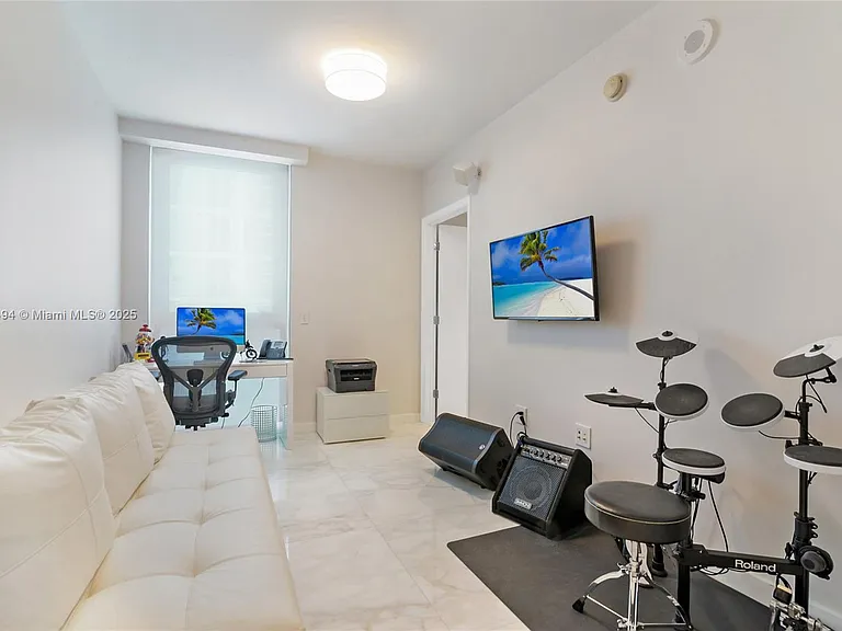 17001 Collins Ave #4101 — Photo 14