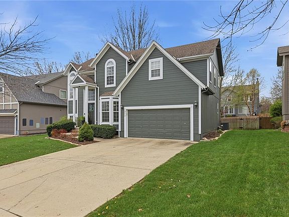 3rd image of 14573 W 152nd St