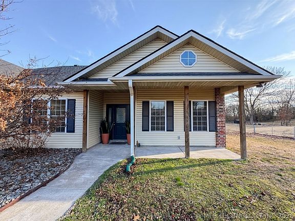 2nd image of 16929 W 736th Rd