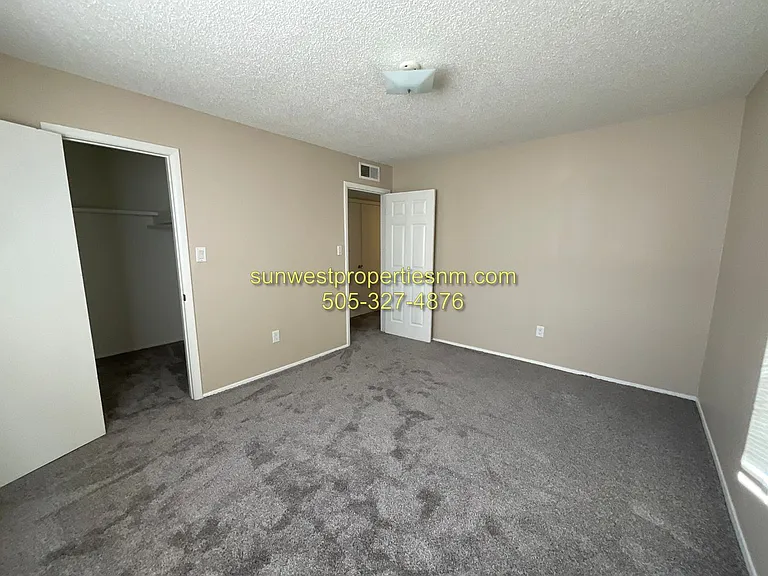 2203 N Tucker Ave — Photo 5