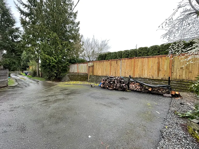23131 10th Ave S — Photo 24