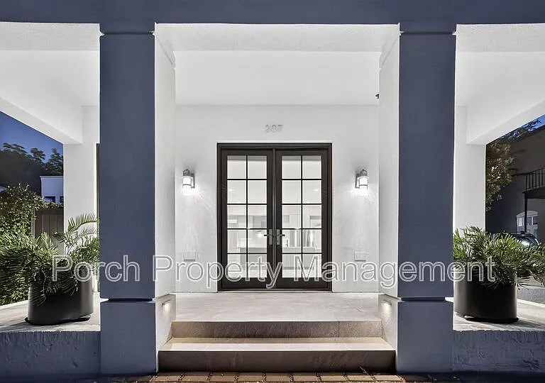 207 E Intendencia St — Photo 4
