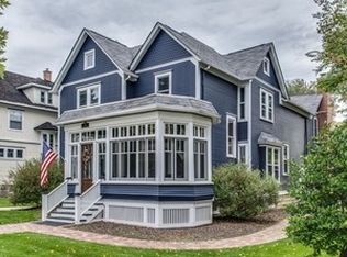16 N Columbia St, Naperville, IL