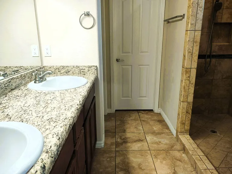 7332 Meadow Sage Dr — Photo 32