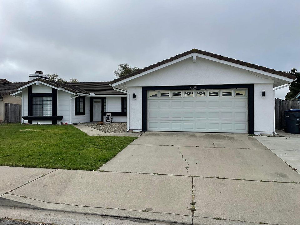 1st image of 608 Crosby Dr