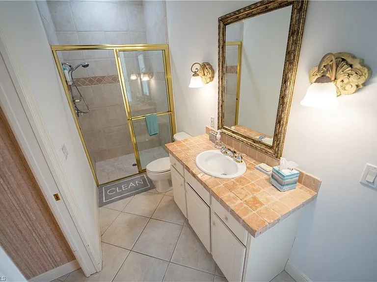 5886 Paradise Cir — Photo 12