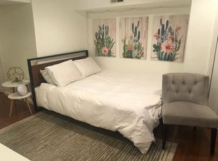 2422 4th St NE, Washington, DC 20002