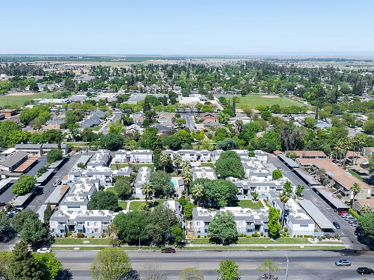 Park View Estates — Photo 13